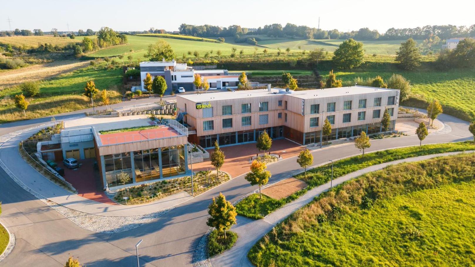 Oekohotel Aus Holz Alea Eco Pfaffenhofen an der Ilm Exterior foto