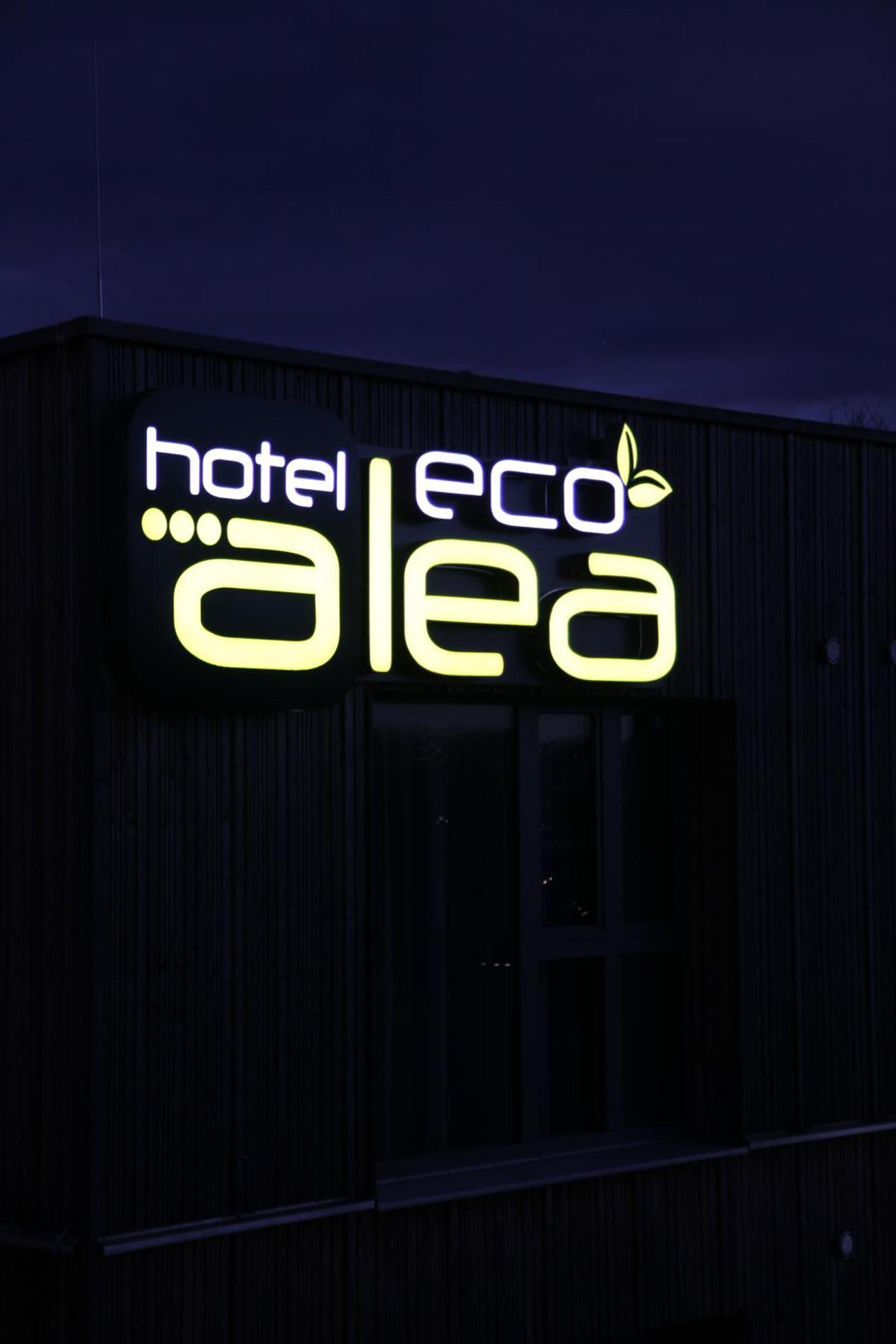 Oekohotel Aus Holz Alea Eco Pfaffenhofen an der Ilm Exterior foto